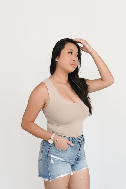 Daya Seamless Tank in Natural